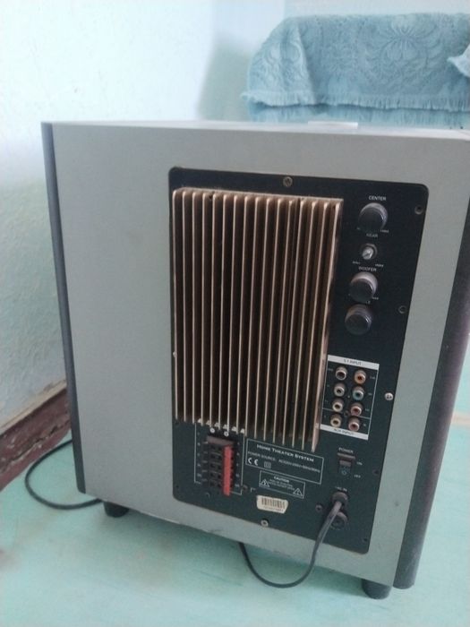 Microlab x10 model sotiladi srochno
