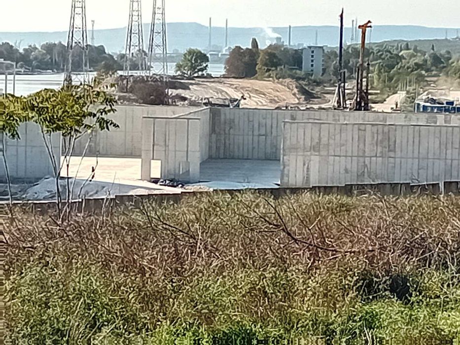 Продава се Парцел в Варна, Център - 3500 кв.м за 23 €/кв.м - Снимка #9