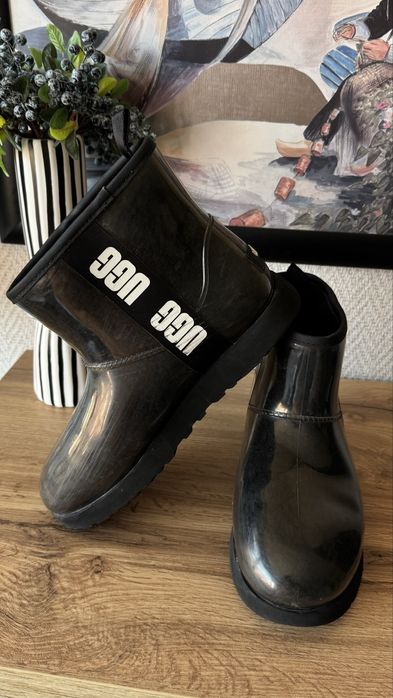 Дамски апрески UGG номер 40