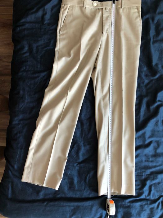 Costum Cacharel marime 52, stare impecabila.