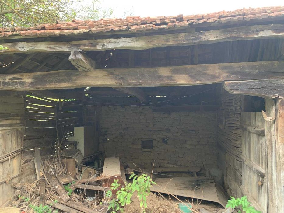 Продавам урегулиран поземлен имот в регулация