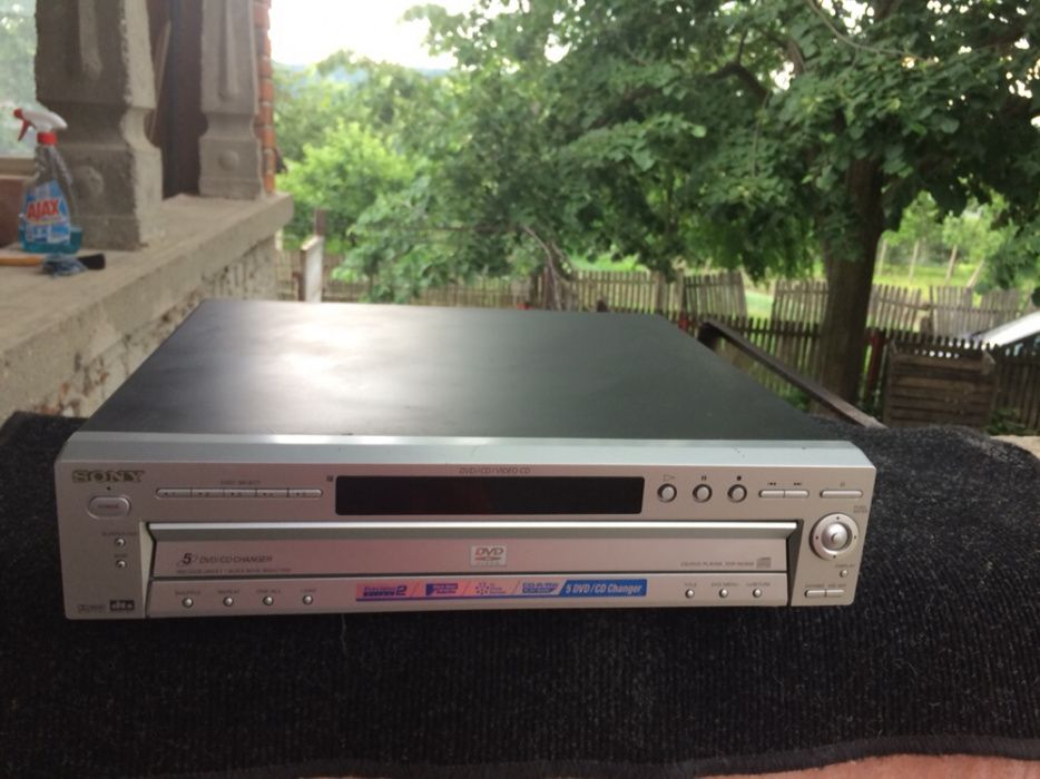 DVD CD Player .DV.P. -NC 600.
