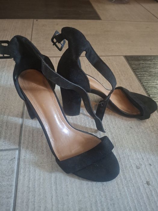 Pantofi dama cu toc Reserved