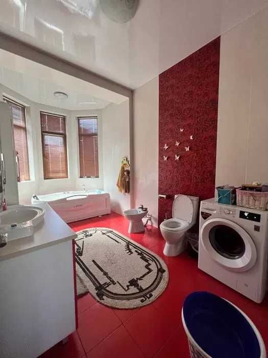 Сдаётся Евродом на 7-комнат Яккасарайский район шикарная Классика