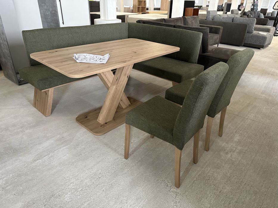 Coltar de bucatarie + masa + 2 scaune + comoda suspendata OFERTA !!