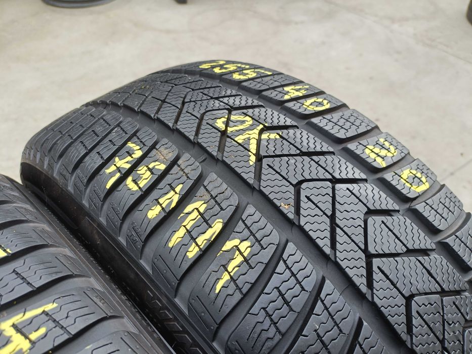 Set 4 anvelope de iarna 255 40 20 cu 285 35 20 pirelli sottozero3