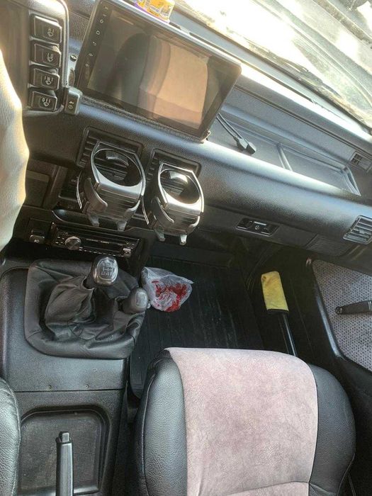 продается полноприводный рамный джип