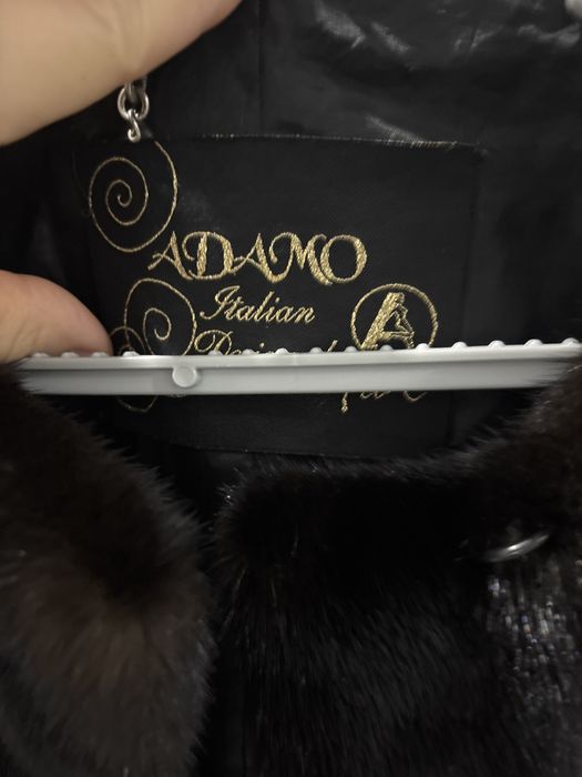 Продам норковую шубу Adamo