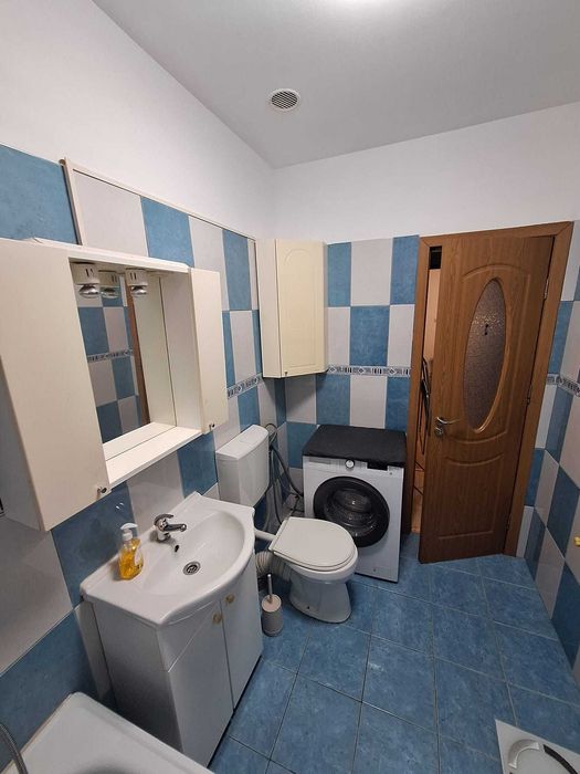 Apartament 2 camere semi-decomandat cu design modern si primitor situat in Zona Girocului