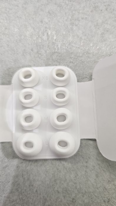 Оригинални Apple AirPods Pro 1 – пълен комплект + калъф