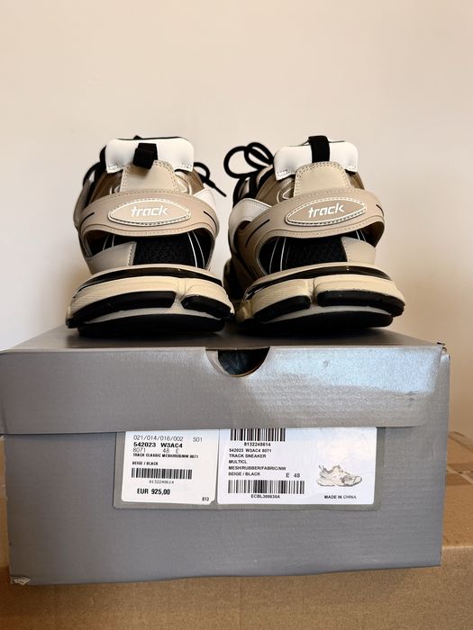 Balenciaga track 48