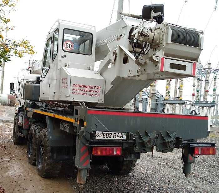 Продаётся Автокран полноприводный КАМАЗ Вездеход 6х6  25 тонна