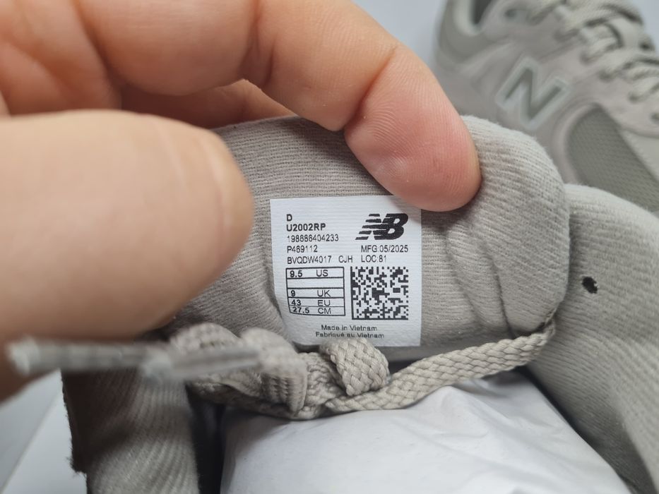 Маратонки New Balance 2002R

Чисто нови с кутия.

Размер 42  стелка 26