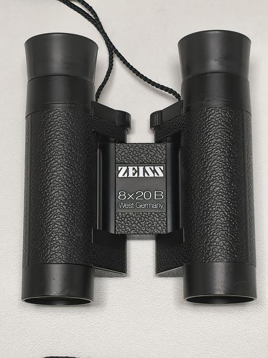 Binoclu compact Carl Zeiss 8x20 B (West Germany) – Optică perfectă