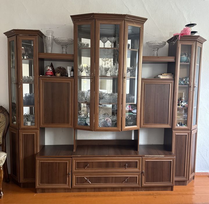 Стенка для посуды