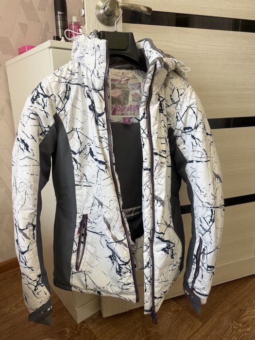 Продам лыжный костюм