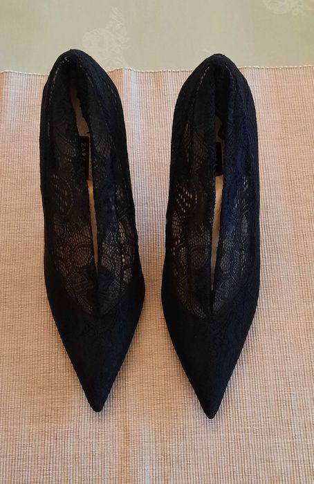 Обувки Зара -Нови