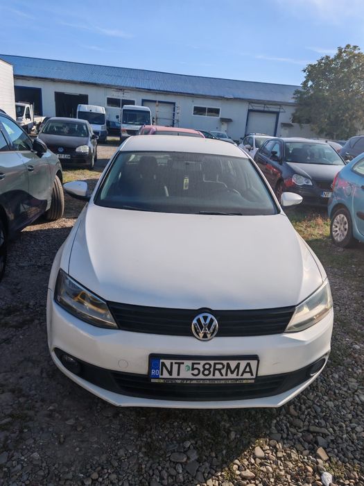 VOLKSWAGEN Jetta 2013 — imagine 1