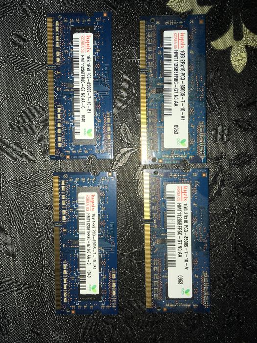 RAM за лаптоп - 3 бр. х 1GB 1067Mhz - DDR3