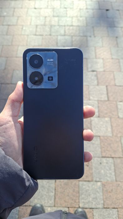 Телефон Vivo Y35