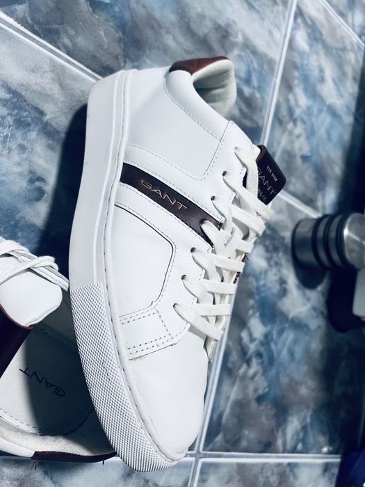 Vand adidasi Gant NOI