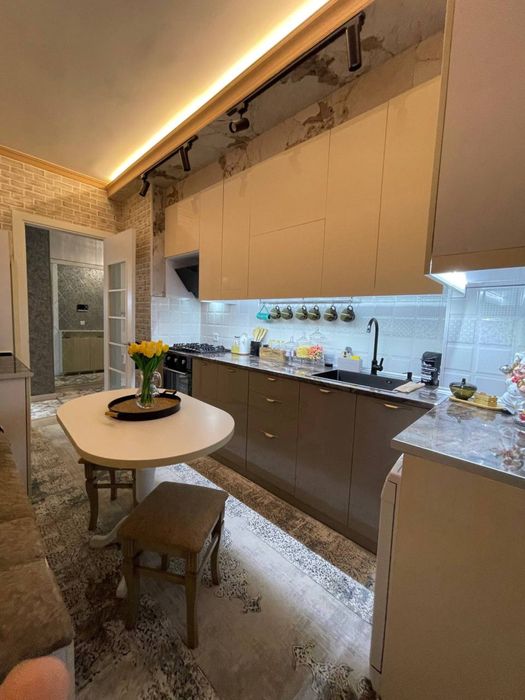 Срочно Продаётся Квартира Алмазар сити новостройка