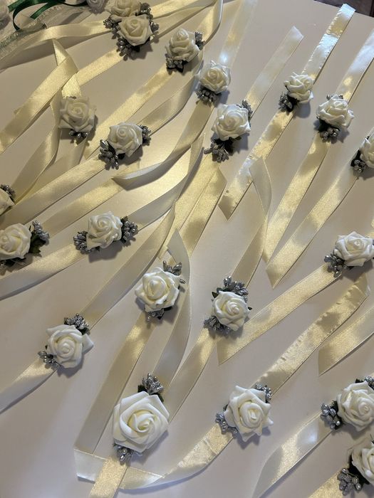 Сватбени бутониери