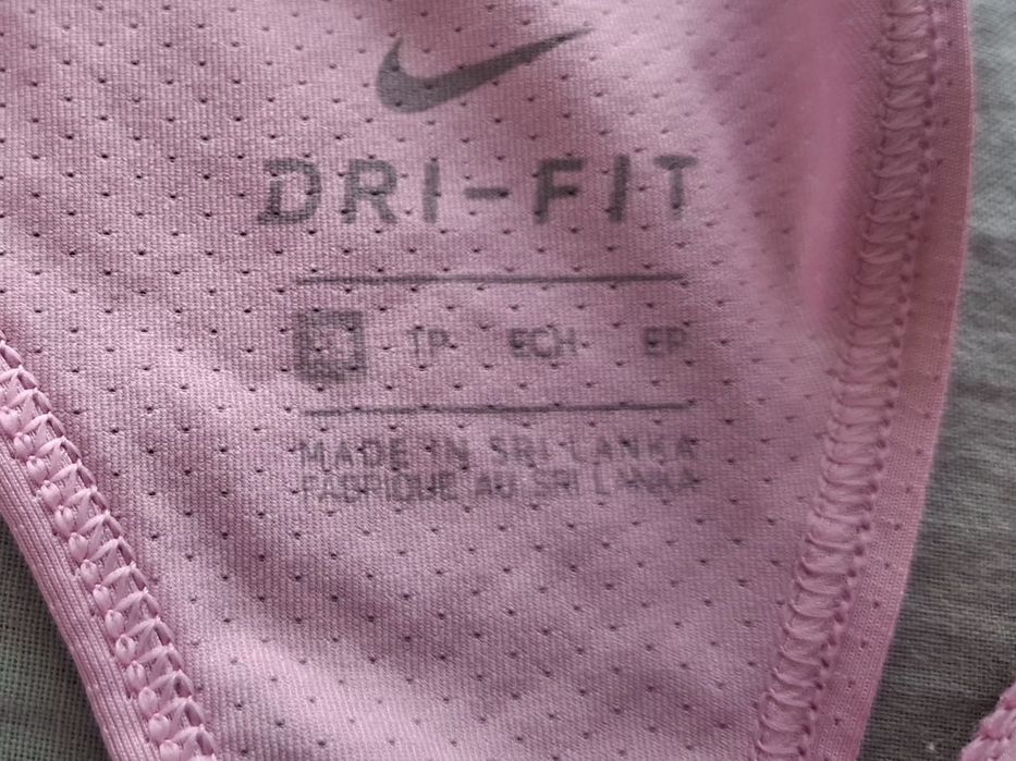Nike Dry Fit-Ориг. Дамски потник Нов!