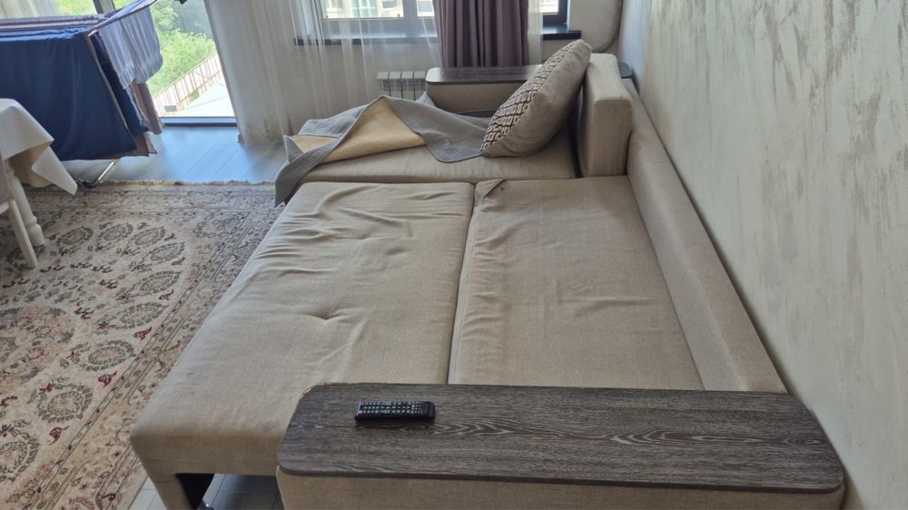 Продам диван в отличном состоянии