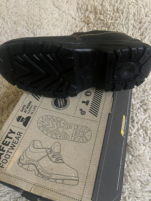 Работни дамски обувки Панда