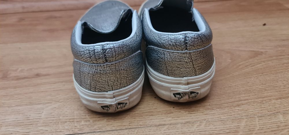 Сникърси Van's естествена кожа