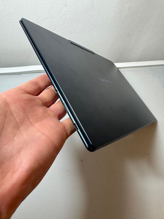 Laptop 2025 Lenovo YOGA 7 14 inch OLED3K Touchscreen 32GB DDR5 Snapdra