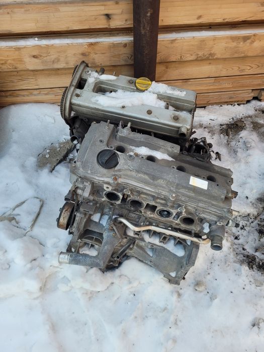 Продам двс тайота авенсис