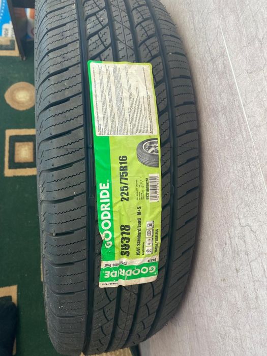 Продам шину новую