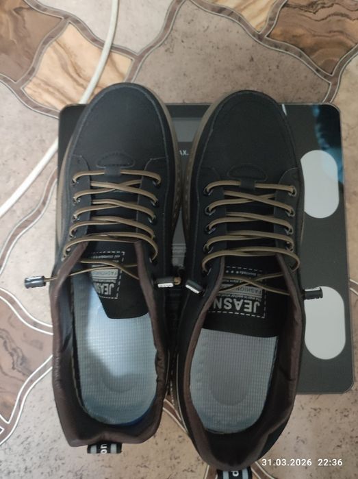 туфли классические кроссовки новые