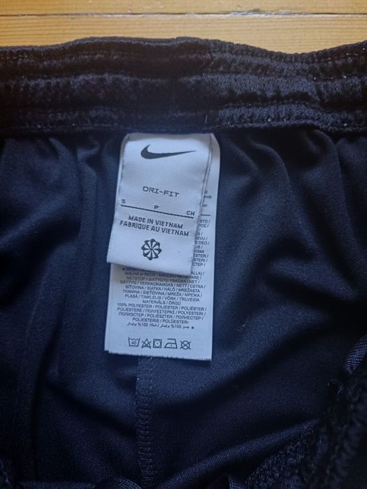 Pantaloni nike s
