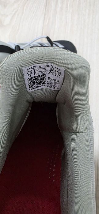 Adidas Moonboot noi originali la cutie 42.5
