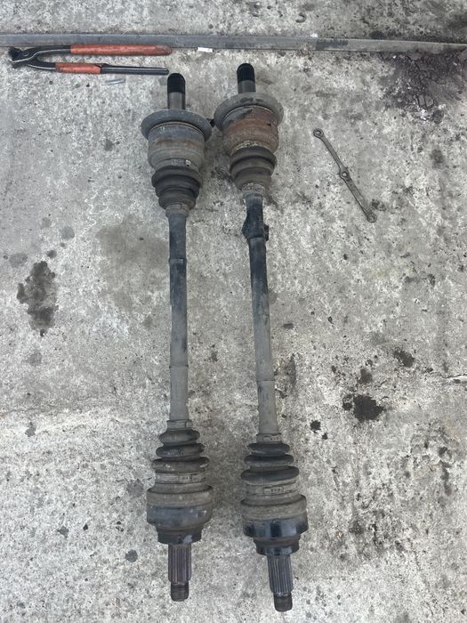 Полуоски бмв ф30 ф31 320д 318д bmw f30 f31 320d полуоска