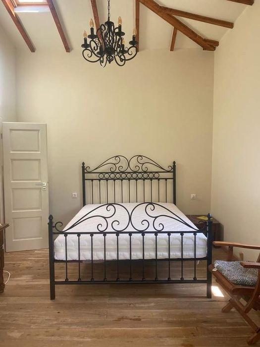 Маси и столове от ковано желязо. Градински мебели.