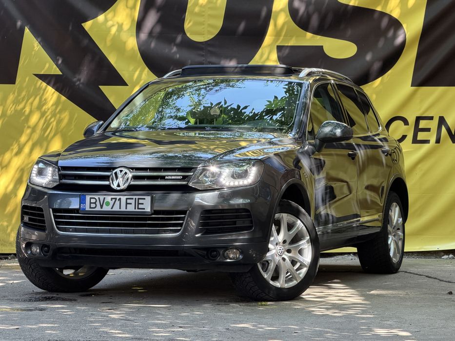 VW Touareg 3.0 Hybrid | Suspensie Pneumatică | Dynaudio | Keyless | 11.490 €