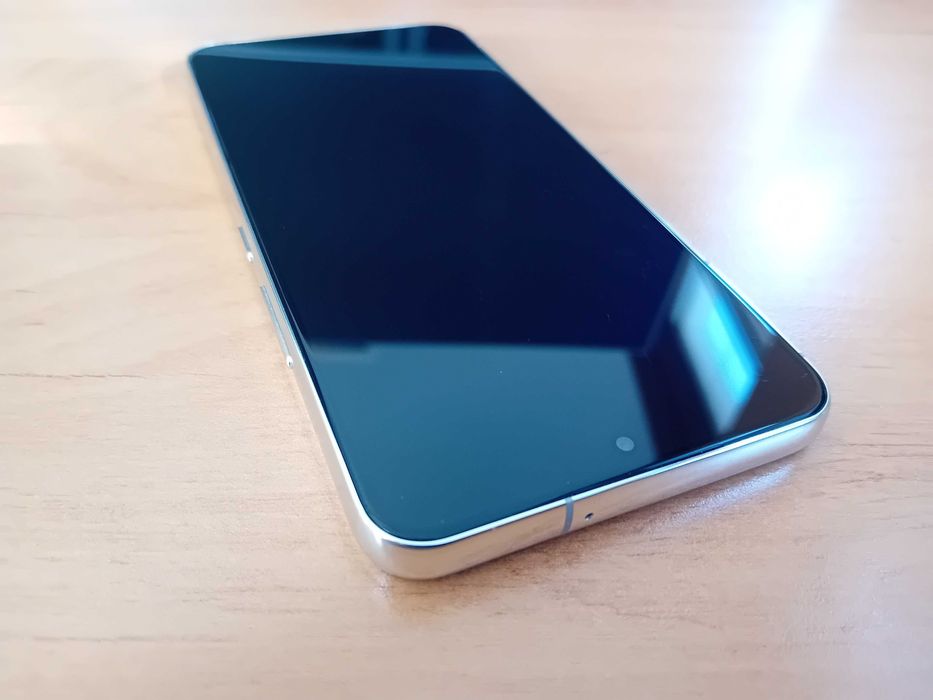 Samsung Galaxy S22 dual бял