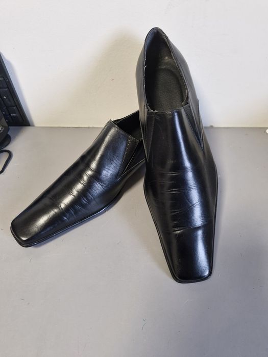 Pantofi eleganți