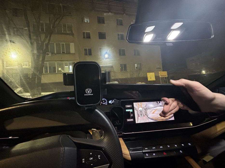 Держатель для телефона на чанган x5 plus