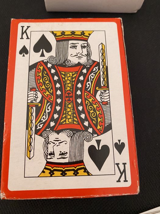 Carti de joc noi plastifiate