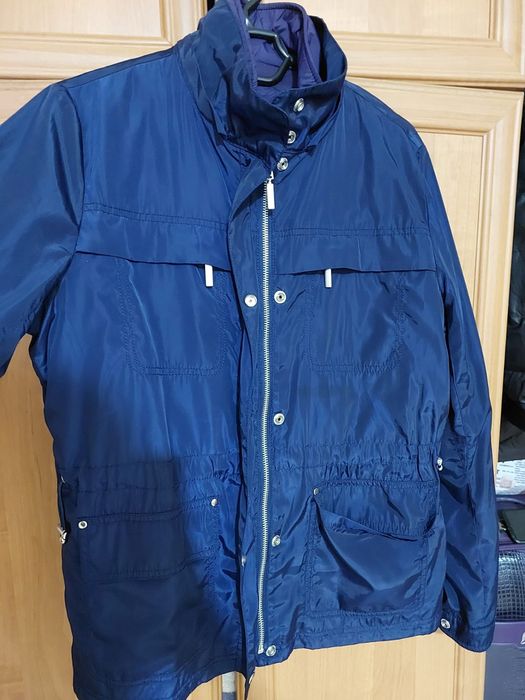 куртка-ветровка в идеальном состоянии