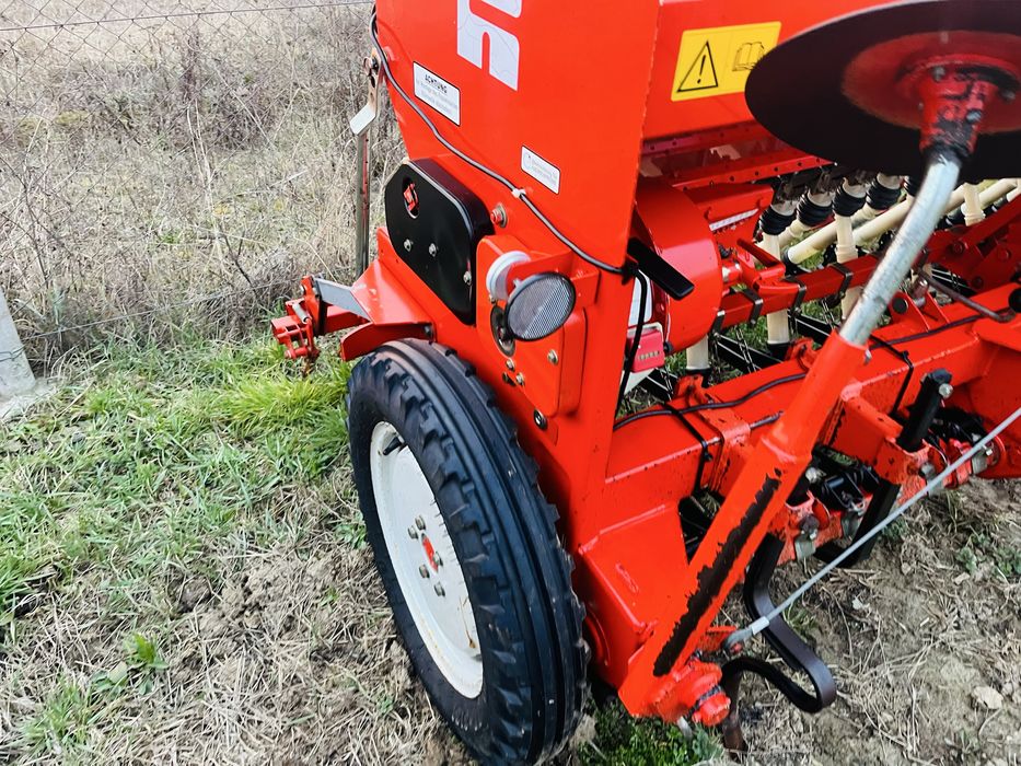 Semanatoare de paioase, grau, lucerna, iarba, ovaz Reform 100, 2.5 m