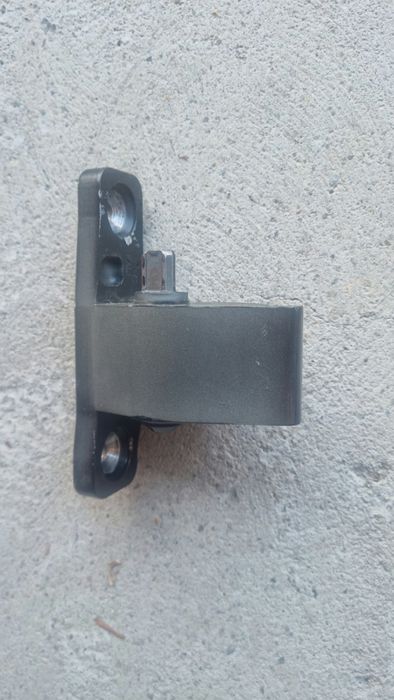 Панта за предна лява врата за Mercedes w213.