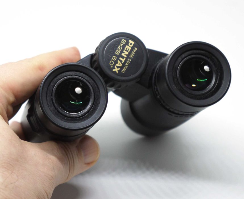 Компактен бинокъл Pentax 8x28 DCF MP