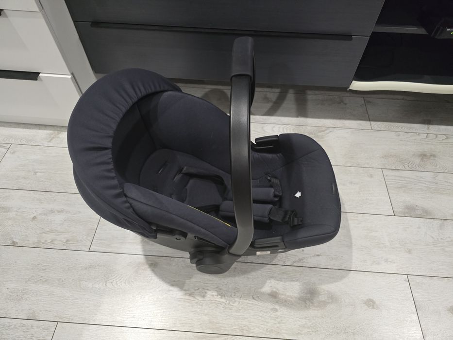 Продам автолюльку фирмы Happy Baby