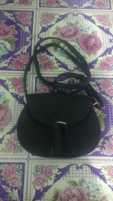 Продам сумку женскую недорого отдам